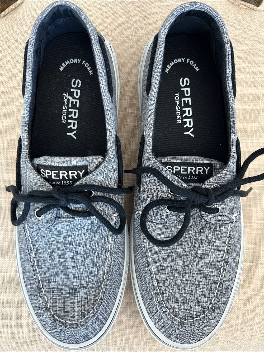 Sperry Men’s Gray Canvas Boat Shoes with Black Laces - Size 9.5